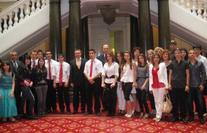 Бургаски ученици гостуваха на Народното събрание