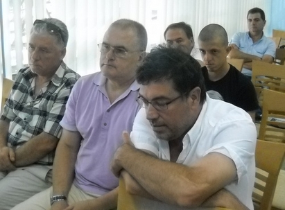 Червеният лидер Димитър Стоянов слуша дясна партия като частно лице