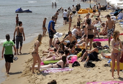 Чакат 280 000 туристи в Слънчев бряг през септември