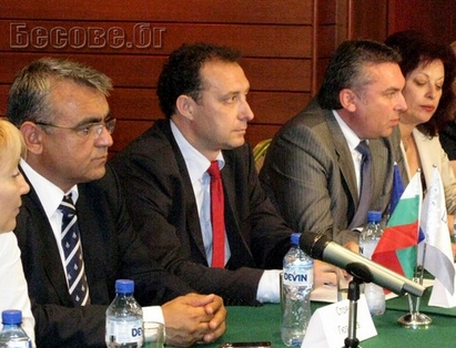 Бургаските депутати от ГЕРБ защитиха своя колега Стоян Гюзелев