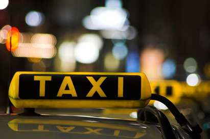 Бургаски таксиджия пресече телефонна измама за 1500 лева