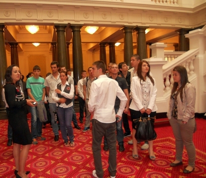 Ученици от Бургас и Несебър на парламентарен контрол в НС