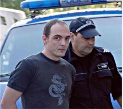 ВКС потвърди: 16 г. затвор за бащата-изнасилвач Петко Полименов