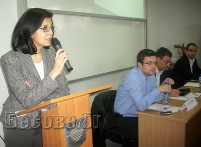Меглена Кунева ще назначава временни местни лидери