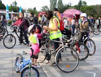 Глоби за велосипедисти без каски и жилетки в Бургас
