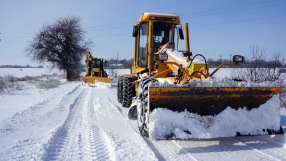 Снегорин затрупал кола край Лозарево, оставил шофьора да бедства