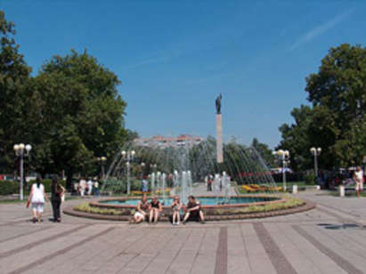 Ученици търсят работа за лятото в Бургас
