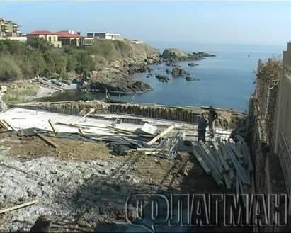 Бившата екоминистърка Долорес Арсенова изкърти скалите в залива „Св.Стефан“, копае басейн над морето