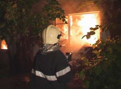 21-годишният Димитър запали къщата на пенсионер, остави семейството му без покрив