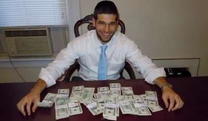 Честен американец намери $100 000 и ги върна на собственика (ВИДЕО)