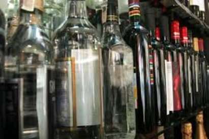 Солена глоба за созополски бар, продавал алкохол с незаконни бандероли