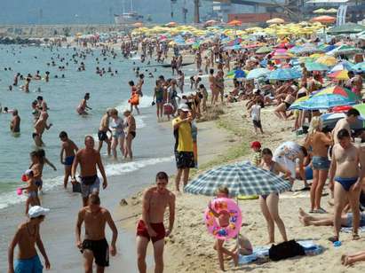 Рекордни над 2 милиарда лева печели България от туризъм през тази година