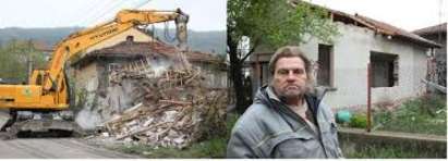 Семейство разруши ипотекираната си къща и я стовари пред банката!