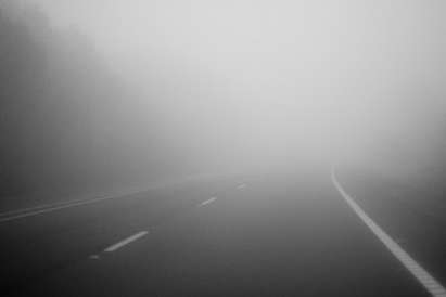 Тежка мъгла над магистрала „Тракия“, движението в района на Бургас е силно затруднено