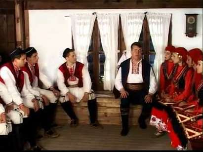 Родолюбиви българи, чуйте автентичния фолклор, пресътворен от Илия Луков (ВИДЕО)