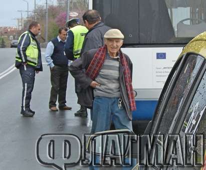 Пенсионер предизвика верижна катастрофа с автобус на бул.“Иван Вазов“ в Бургас