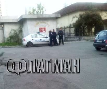Полиция варди бургаския ж.к. „Славейков” заради проповед на „Свидетели на Йехова”