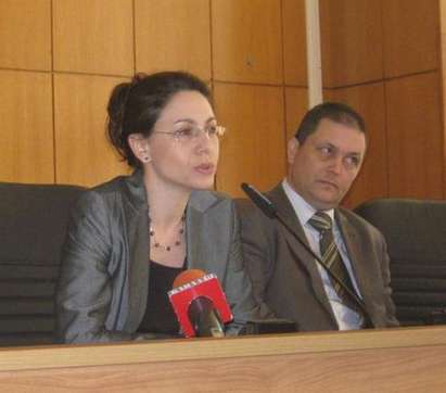 НПО пита шефа на БОС Боряна Димитрова защо е взела 70 хил.евро кредит от обслужващата банка на съда
