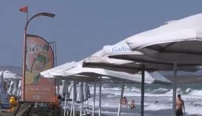 Туроператори се оплакват от спад на туристи в Слънчев бряг заради безумните цени на плажа
