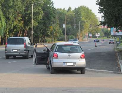 Изнервени шофьори: Бургас е задръстен, а улиците се стесняват