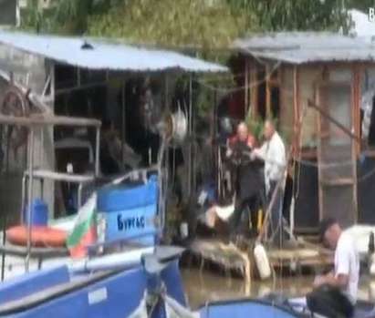 Събарят незаконни постройки в Ченгене скеле, хората напускат рибарското селище?