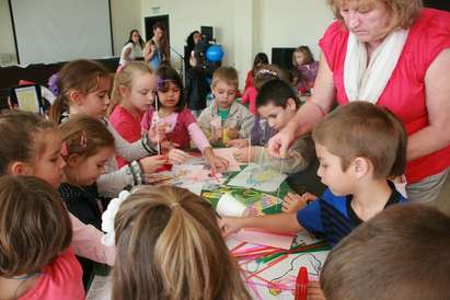 БМФ Порт Бургас помага на децата да творят и мечтаят