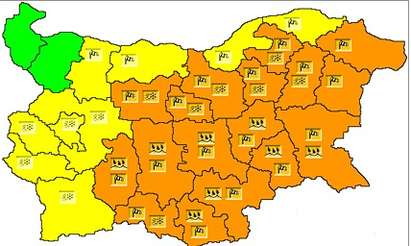26 области с оранжев и жълт код за дъжд, вятър и сняг утре