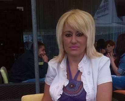 Депутатката Баракова се подвизава в сайт за запознанства