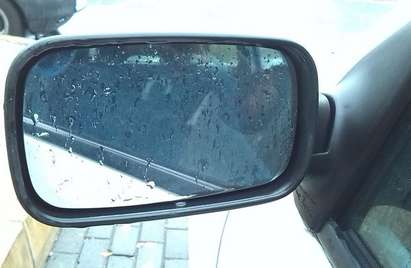 Пернишка автобанда влуди шофьори в Бургас с кражби на огледала от Мерцедес, БМВ и Порше