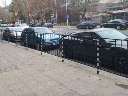 Бургаски булевард заприлича на паркинг, паякът вдигал колите избирателно