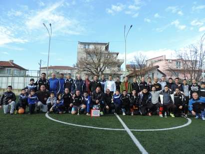 Благотворителен футболен турнир в Обзор събира средства за болни деца