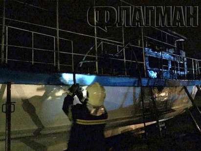 Ето го опожарения кораб край Равда, бомбата хвърлена в каютата (УНИКАЛНИ СНИМКИ)