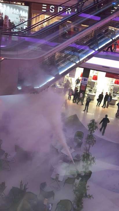 Първо във Флагман.бг! Късо съединение подпали ескалатора в мол "Галерия Бургас" (ЕКСКЛУЗИВНИ СНИМКИ)