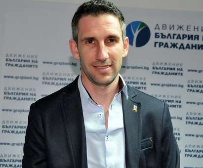 Шампионът по подводен риболов и лидер на ДБГ Валентин Люцканов е новият главен секретар на Областна управа в Бургас