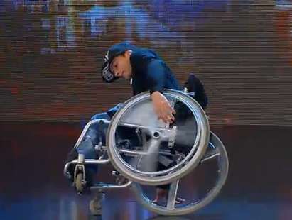 Момче без крака взриви  с танц "България търси талант"