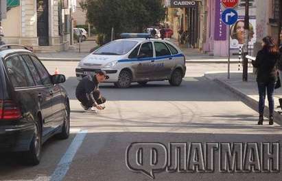Извънредно: Нападнаха мъж в центъра на Бургас, полиция отцепи ул. "Цар Асен"