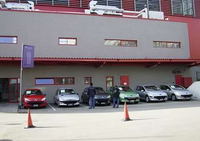 Разпродажба на употребявани  Peugeot в Меден рудник през уикенда