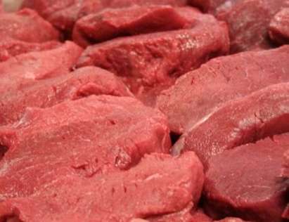Отврат! Инспектори откриха развалено месо в хранителен магазин в Долно Езерово