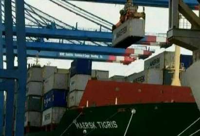 Корабът „Мерск Тигрис“ остава задържан, Белият дом праща патрул от военни кораби