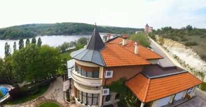 Кметът на Хасково живее в имение за 2,5 млн. лева, но всичко е придобил законно
