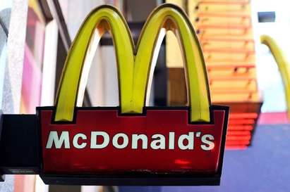 Какво е продавал първият "Макдоналдс"?