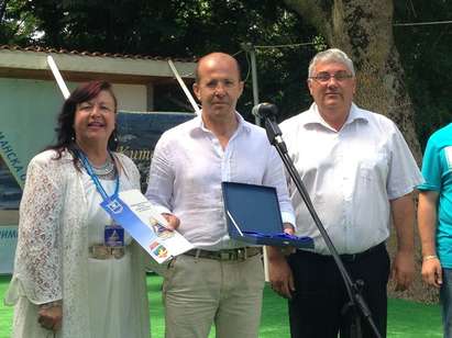 Кметът на Приморско д-р Димитър Германов получи „Атлиманско огърлие”