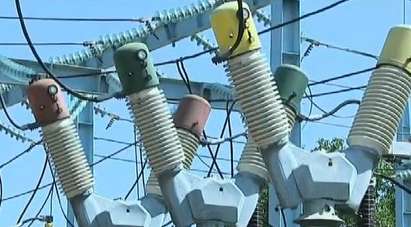 Депутати изслушват шефа на КЕВР за новите цени на тока, бизнесмени искат оставката му