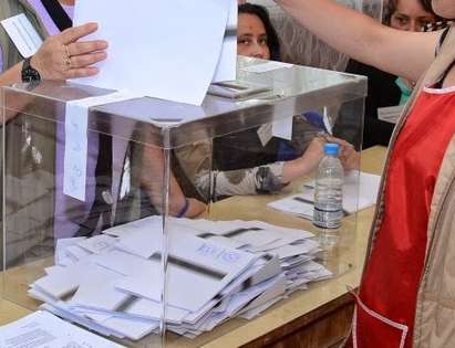 ЗОРА за нагласите в Несебър: 19,25% подкрепа за кмета Николай Димитров, 14,3% - за Георги Манолов