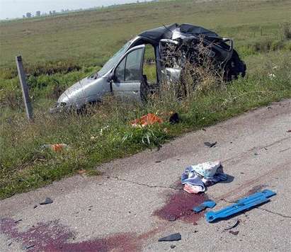 Вижте ужасяващата катастрофа на АМ "Тракия", при която шофьор от Бургас уби човек (СНИМКИ)