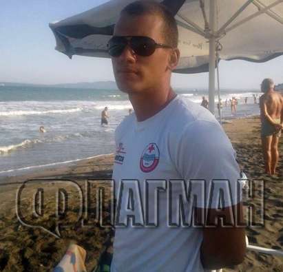 Пиян подлуди спасителите на бургаския плаж, бие се и се дави