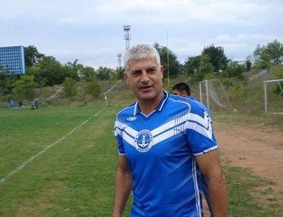 Футболната легенда Златко Янков поема школата на ФК Черноморец