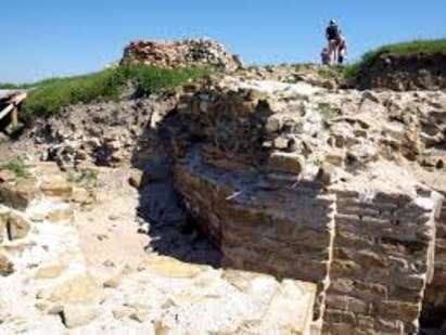 Археолози разбиха гордостта на карнобатския кмет Георги Димитров. На Маркели се строи некачествено!
