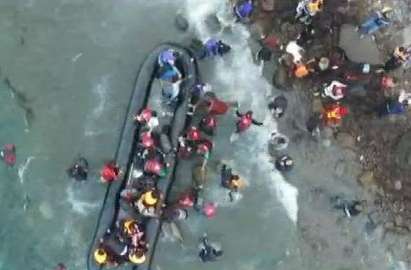 Над 1800 бежанци спасени край бреговете на Либия