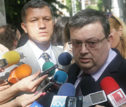 Цацаров поиска имунитета на Пиже за нападението над журналистите от Нова телевизия